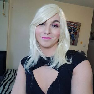Luna Bella Nude Photos photo 15