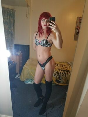 Luna Bella Nude Photos photo 27
