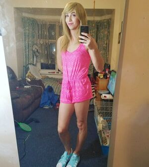Luna Bella Nude Photos photo 30