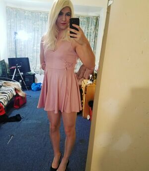 Luna Bella Nude Photos photo 37