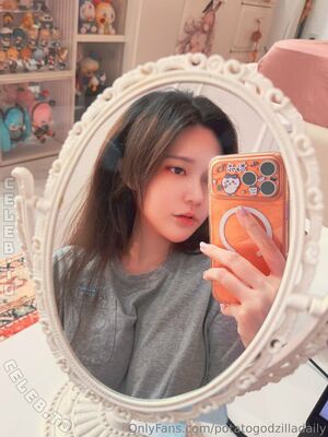 Potato Godzilla Nude Photos photo 8