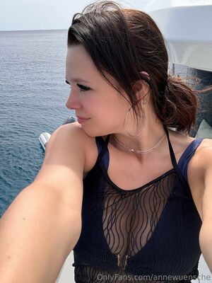 Annewuensche Nude Photos photo 44