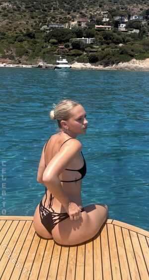 Jordyn Jones Nude Photos photo 49
