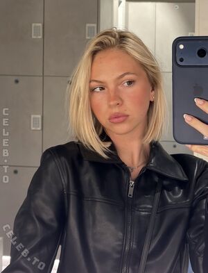 Jordyn Jones Nude Photos photo 220