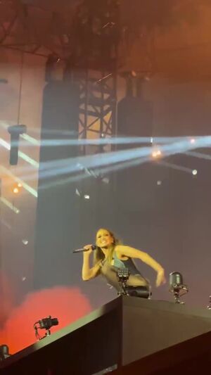 Jennifer Lopez Nude Photos photo 17