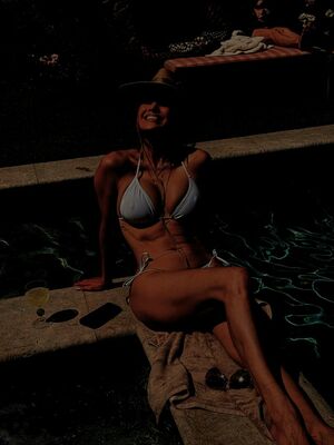 Jennifer Lopez Nude Photos photo 181