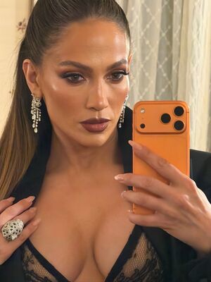 Jennifer Lopez Nude Photos photo 275