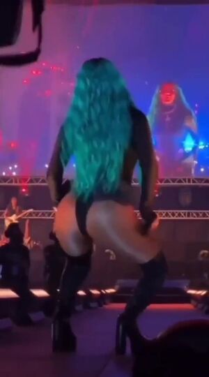 Karol G Nude Photos photo 16