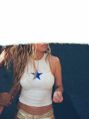 Karol G Nude Photos photo 28