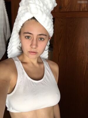 Lia Marie Johnson Nude Photos photo 48