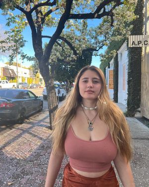 Lia Marie Johnson Nude Photos photo 206