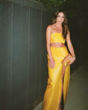 Chloe Bennet Nude Photos photo 223