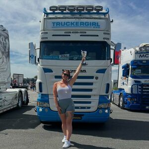 TruckerGirl850 Nude Photos photo 18