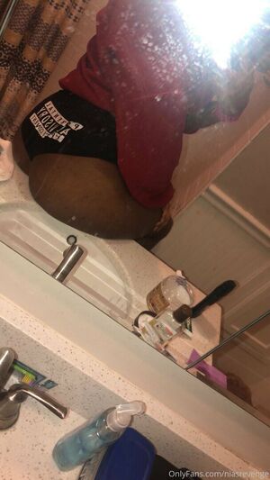 Niasrevenge Nude Photos photo 2