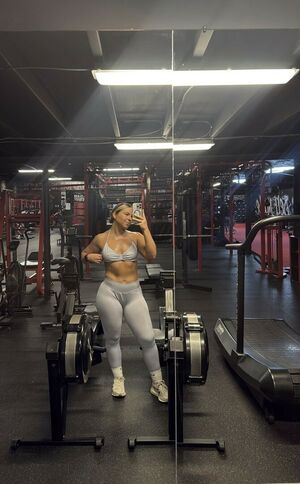 Rharri Rhound Nude Photos photo 3