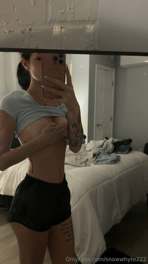 Snowwhyte222 Nude Photos photo 13