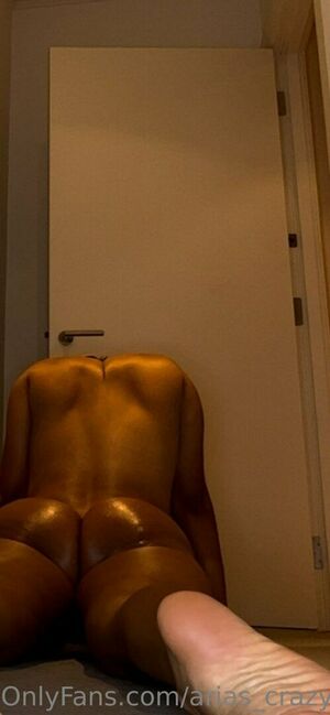 Arias Crazy Nude Photos photo 10