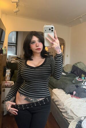Meepmomentt Nude Photos photo 2