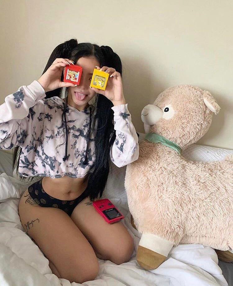 Bella Poarch almost Nudes