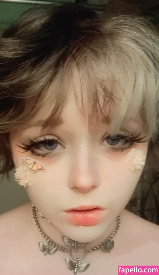 Cheeky Cherub Nude Photos