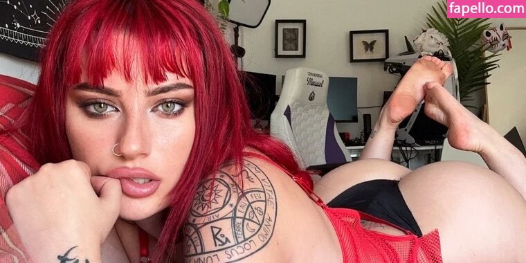 M3risiel Nude Photos