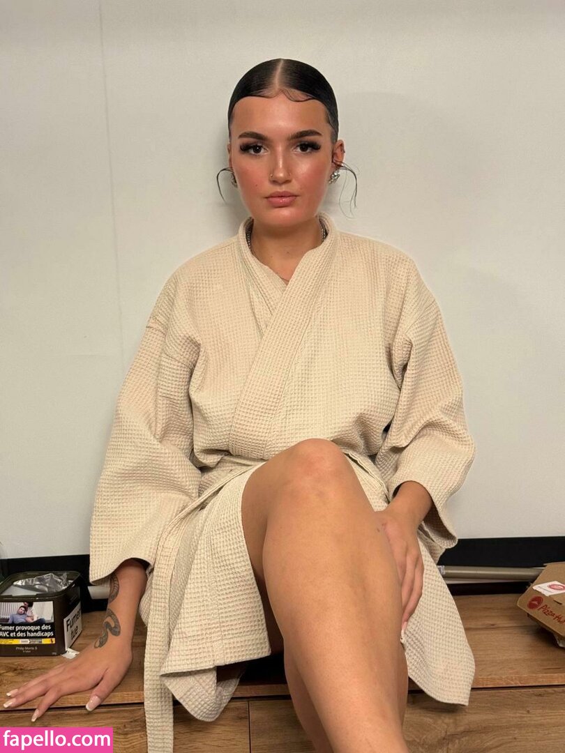 JusteDonna Nude Photos