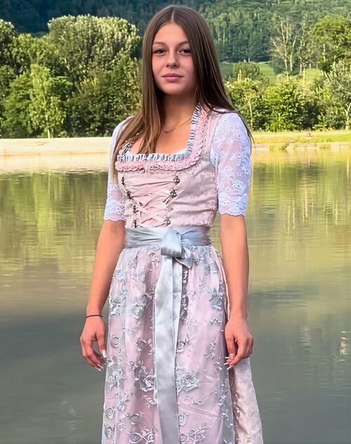 Larasweetclub