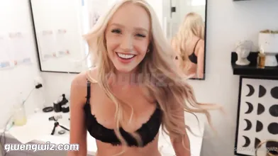 Gwen Gwiz Fucking My Roommate In The Shower Video
