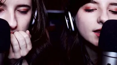 AftynRose ASMR Twin Moaning & Kissing Video!