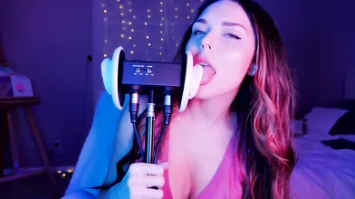 HeatheredEffect ASMR Ear Eating Video
