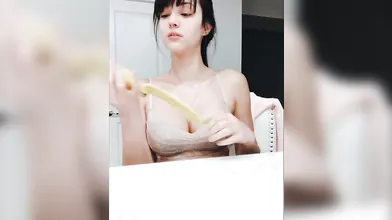 Cincinbear Banana Blowjob Onlyfans Video Leaked