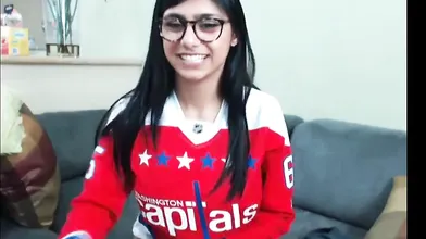 Mia Khalifa Nude Masturbation Hockey Video Leaked