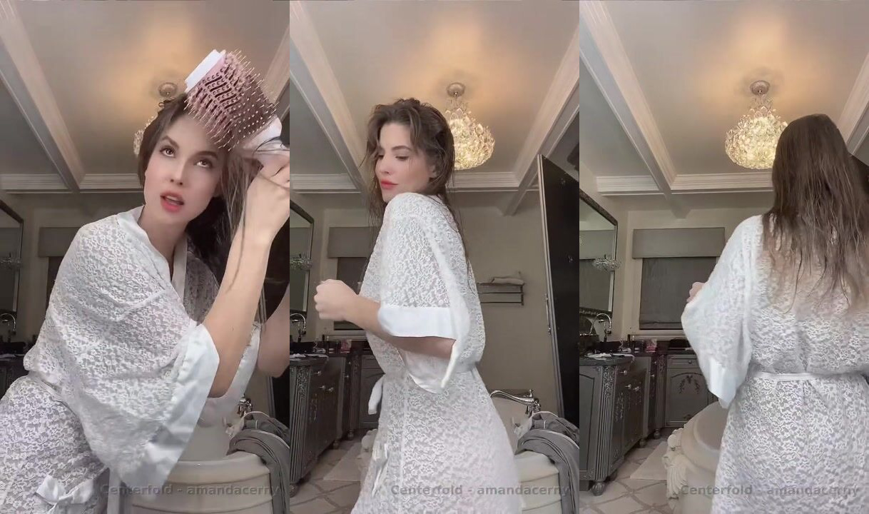Amanda Cerny Nipple Butthole Slip OnlyFans Video Leaked
