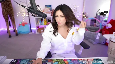 Alinity Horny Full Nude Stream PPV Onlyfans Video Leaked