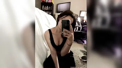 Essaere Lewd Onlyfans Video Leaked