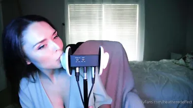 HeatheredEffect ASMR OnlyFans Kissing & Licking Short Video