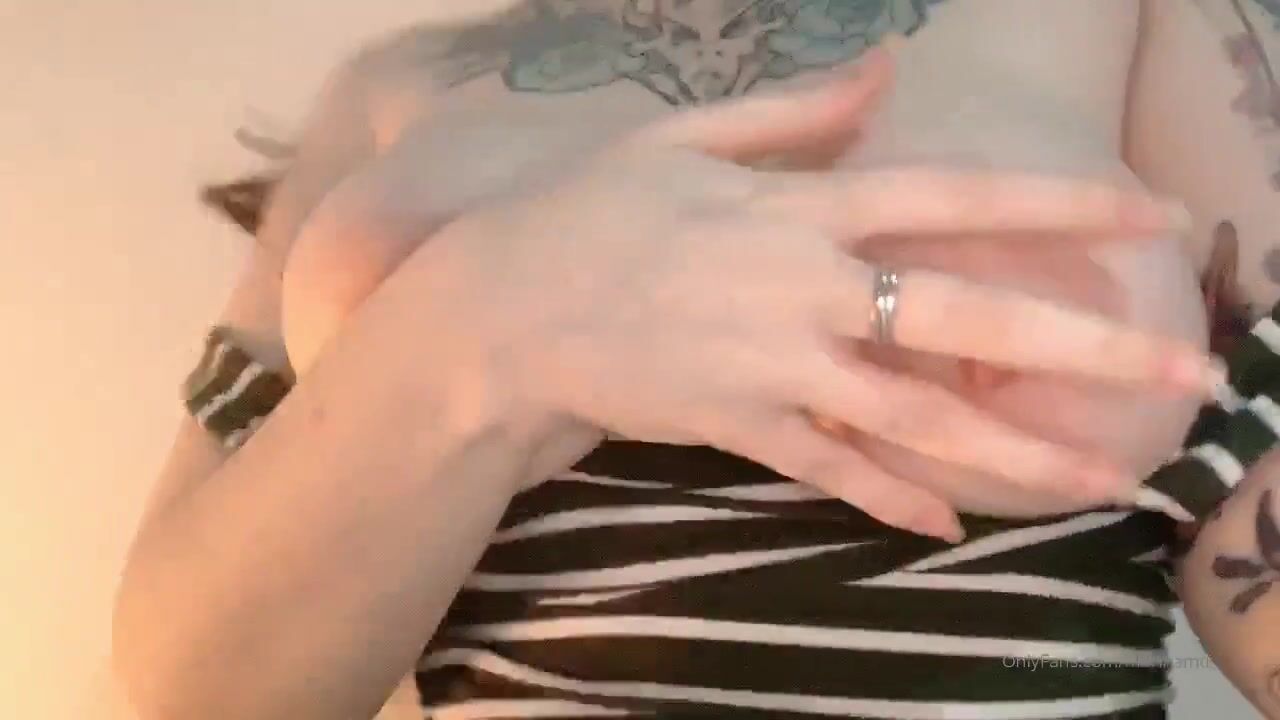 Marina Mui Nude Ass and Big Tits Tease Video Leaked