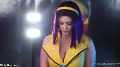 Meg Turney’s Faye Valentine Nude Cosplay Video