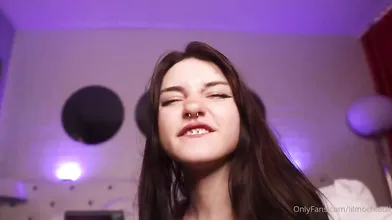 Lilmochidoll Nude Pantyhose Rip SexTape Onlyfans Video