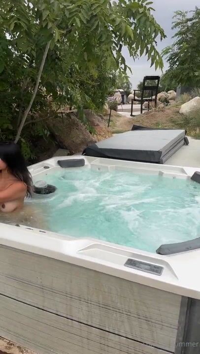 Isla Summer Nude Hot Tub Sex Onlyfans Video Leaked