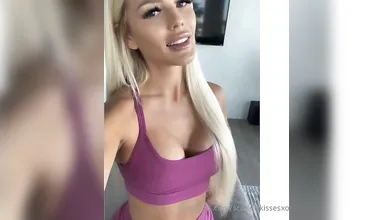 ScarlettKissesXO Fucks Pizza Delivery Guy Onlyfans Video Leaked