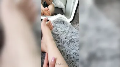 Alinity Feet Licking Onlyfans Leaked Video