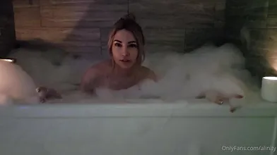 Alinity Nude Bath OnlyFans Leaked Video