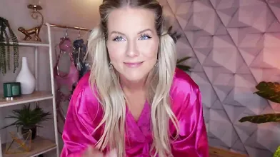 Kat Wonders Weekly 147 Video