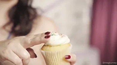 Meg Turney Nude Birthday Cake Frosting Onlyfans Set Leaked