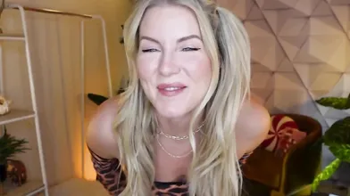 Kat Wonders Galactic November 2022 Video