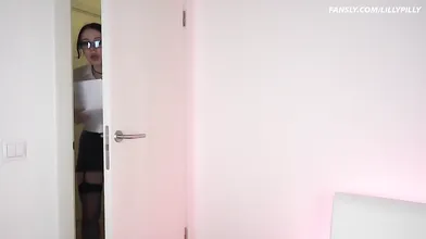 Missslily Sucks Dildo & Gets Anal By A Fuck Machine
