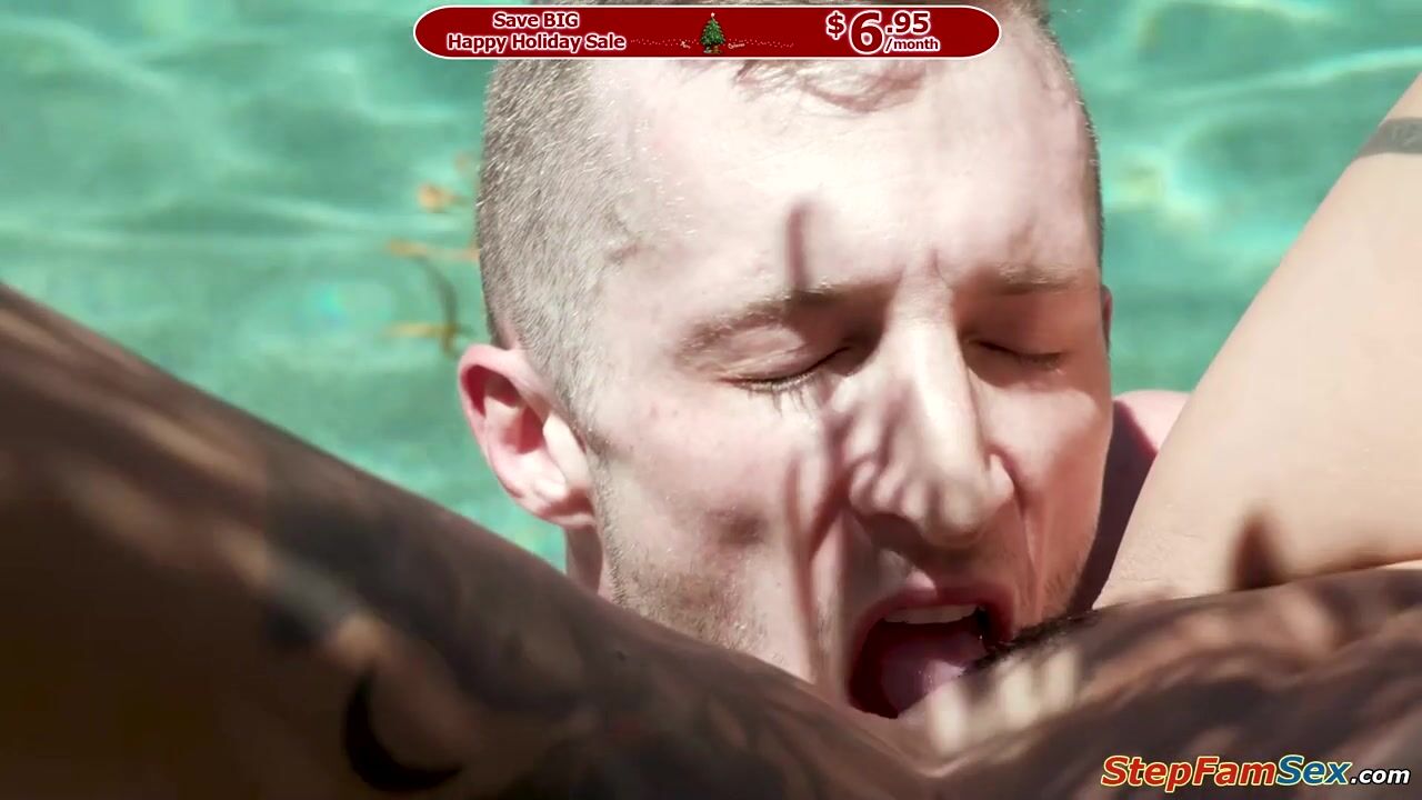 Kitana Montana Gets Eaten And Fucked Outside