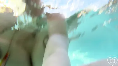 Dani Daniels Masturbates In The Pool