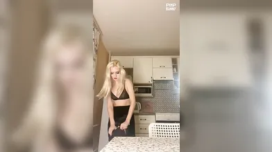 Emily Blonde In Sexy Lingerie Reveals Her Curves